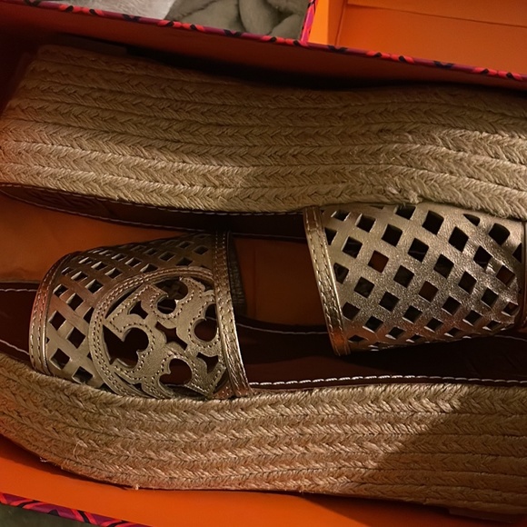 Tory Burch  wedge slide 10.5 - Picture 2 of 3
